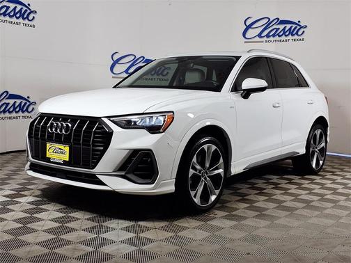 2021 Audi Q3 45 S line Premium
