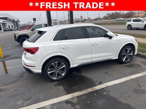 2021 Audi Q3 45 S line Premium