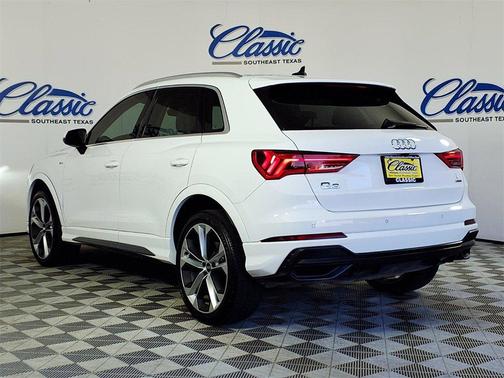 2021 Audi Q3 45 S line Premium