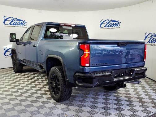Lakeshore Blue Metallic 2026 Chevrolet Silverado 2500 LT