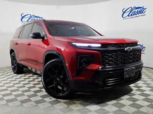 Radiant Red Tintcoat 2024 Chevrolet Traverse RS