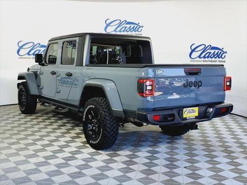 2024 Jeep Gladiator Willys