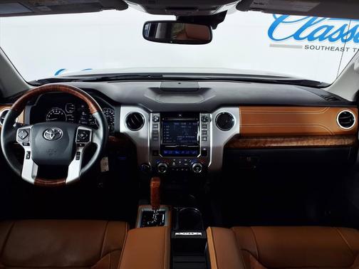 2019 Toyota Tundra SR5
