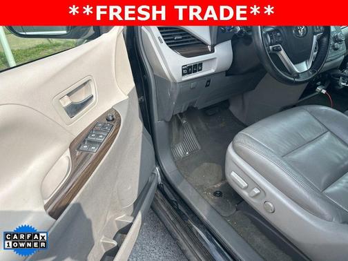 2015 Toyota Sienna XLE