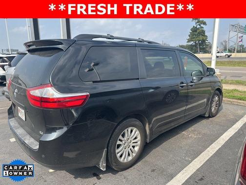 2015 Toyota Sienna XLE