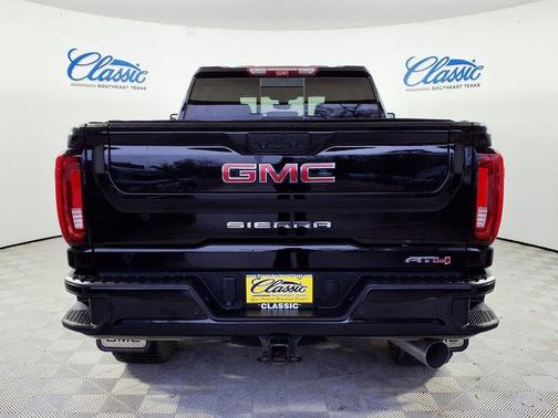 2023 GMC Sierra 2500 AT4
