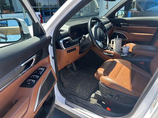 Glacial White Pearl 2024 Kia Telluride SX X-Pro