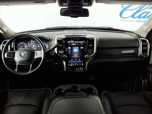 2023 RAM 2500 Laramie Crew Cab 4x4 6'4' Box