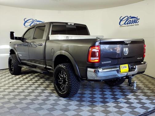 2021 RAM 2500 Laramie Crew Cab 4x4 6'4' Box