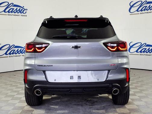 Sterling Gray Metallic 2026 Chevrolet Trailblazer RS
