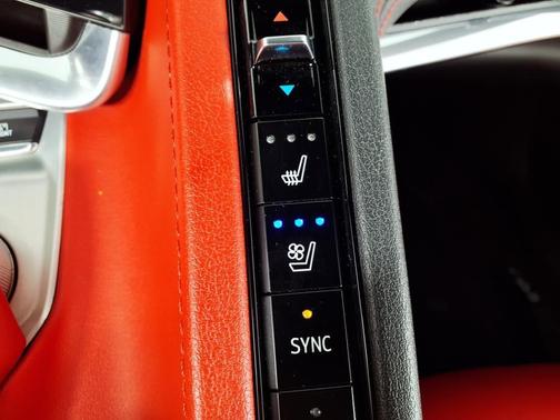 2020 Chevrolet Corvette Stingray w/2LT