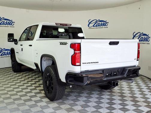 Summit White 2026 Chevrolet Silverado 2500 LT