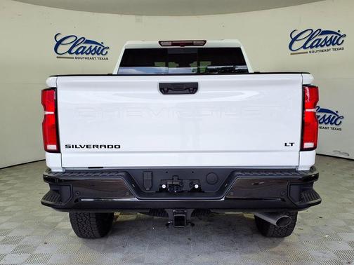 Summit White 2026 Chevrolet Silverado 2500 LT