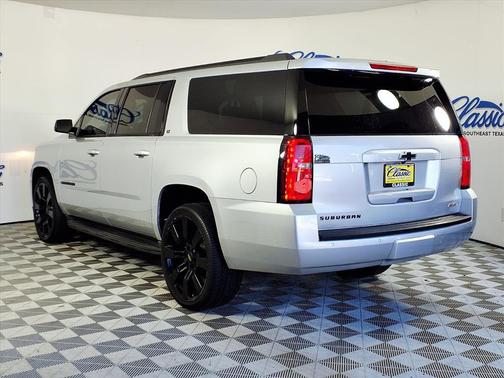 2020 Chevrolet Suburban LT
