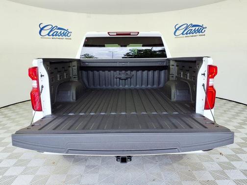 Summit White 2026 Chevrolet Silverado 1500 RST