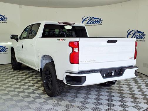 Summit White 2026 Chevrolet Silverado 1500 RST