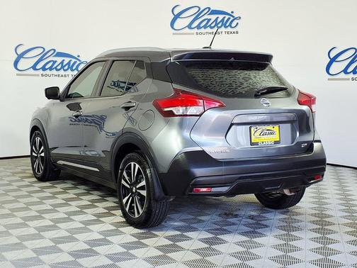 2018 Nissan Kicks SR