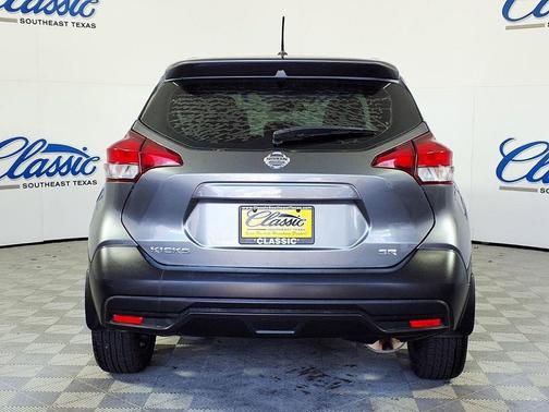 2018 Nissan Kicks SR