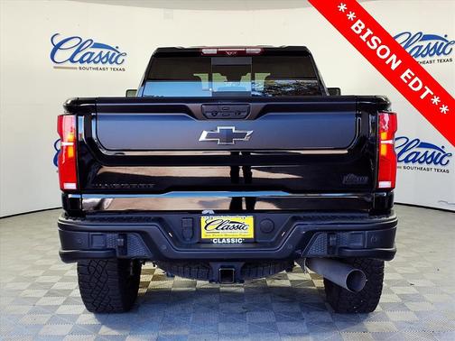 2024 Chevrolet Silverado 2500 4WD Crew Cab Standard Bed ZR2