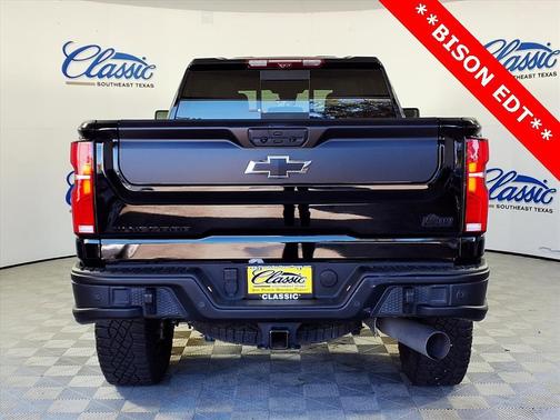 2024 Chevrolet Silverado 2500 4WD Crew Cab Standard Bed ZR2