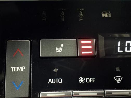 2019 Toyota Avalon XSE