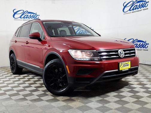 Cardinal Red Metallic 2020 Volkswagen Tiguan 2.0T SE 4MOTION
