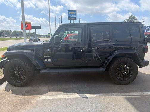 Black Clearcoat 2021 Jeep Wrangler Unlimited 4xe Sahara