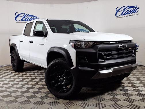 Summit White 2026 Chevrolet Colorado Trail Boss