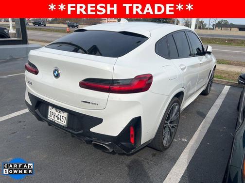 2023 BMW X4 xDrive30i