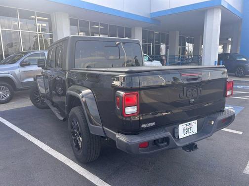 2022 Jeep Gladiator Altitude 4x4