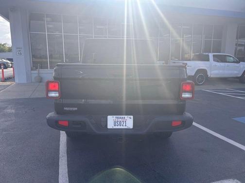 2022 Jeep Gladiator Altitude 4x4