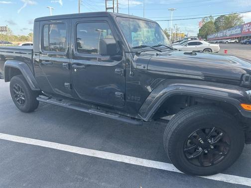2022 Jeep Gladiator Altitude 4x4