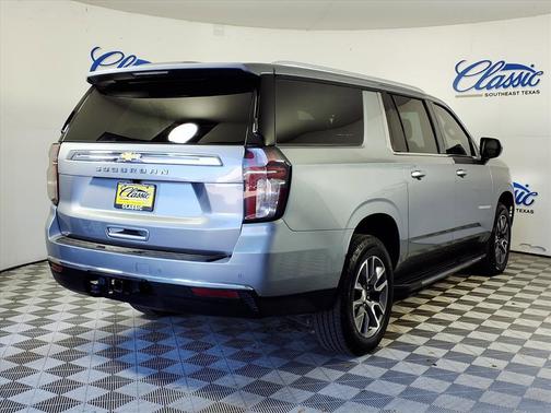 2023 Chevrolet Suburban LS