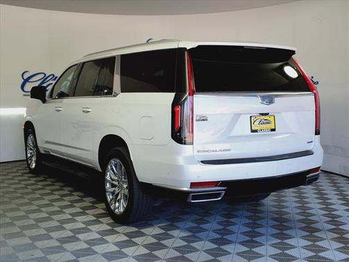 2023 Cadillac Escalade ESV Premium Luxury