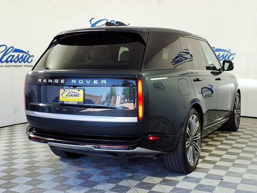 Green 2024 Land Rover Range Rover P530 Autobiography