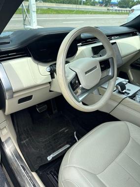 Green 2024 Land Rover Range Rover P530 Autobiography
