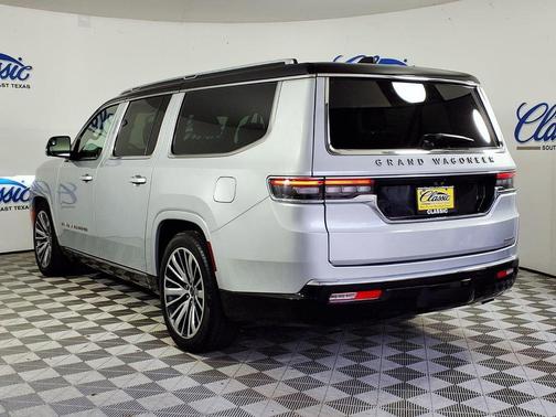 2024 Jeep Grand Wagoneer L Series III 4x4