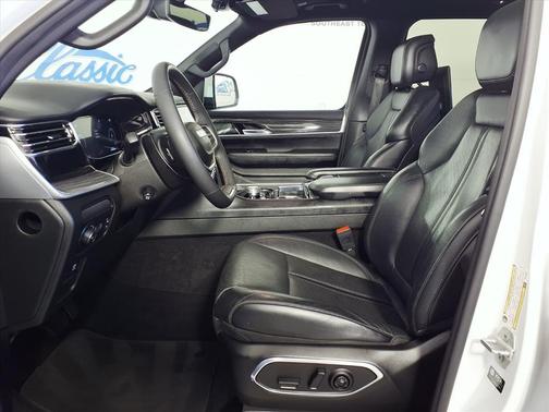 2022 Jeep Wagoneer Series III 4x4