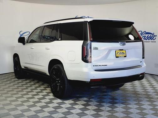 2022 Cadillac Escalade Sport