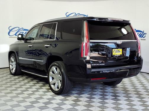 2018 Cadillac Escalade Luxury