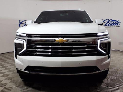 Summit White 2026 Chevrolet Suburban LT