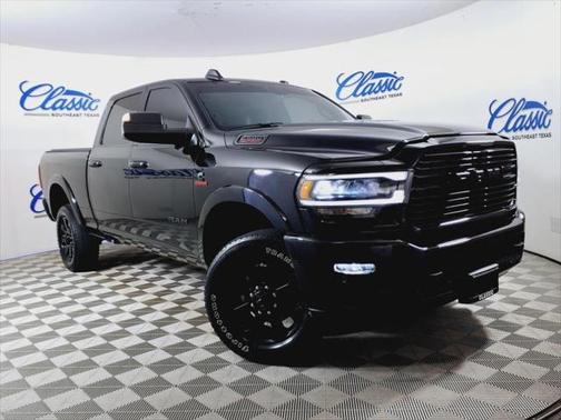2022 RAM 2500 Laramie Crew Cab 4x4 6'4' Box