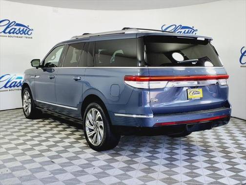 2022 Lincoln Navigator Reserve