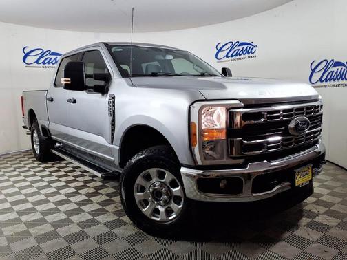 Iconic Silver Metallic 2023 Ford F-250 XLT