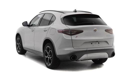 Moonlight Gray Metallic 2024 Alfa Romeo Stelvio Ti