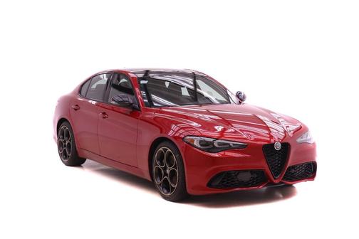 2025 Alfa Romeo Giulia Intensa