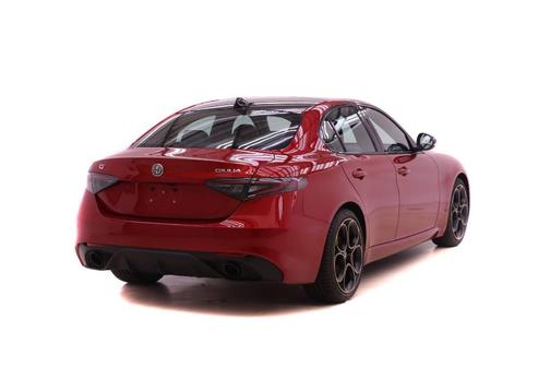 2025 Alfa Romeo Giulia Intensa