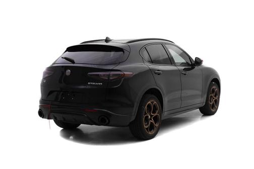 2025 Alfa Romeo Stelvio Base