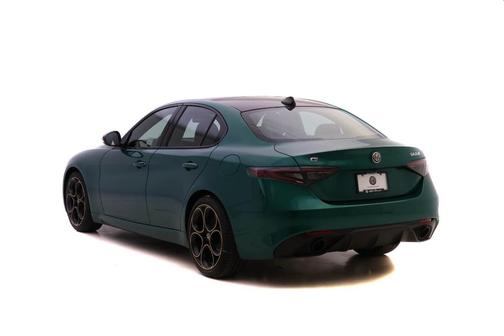 2025 Alfa Romeo Giulia Intensa