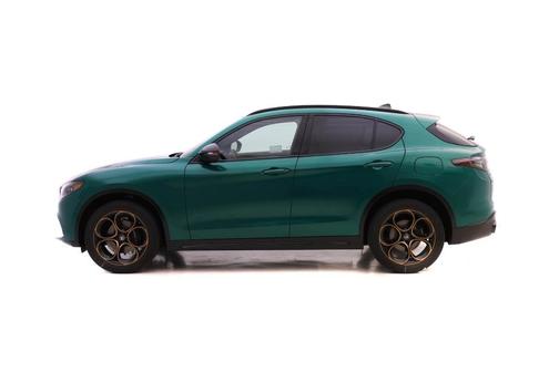 2025 Alfa Romeo Stelvio Base